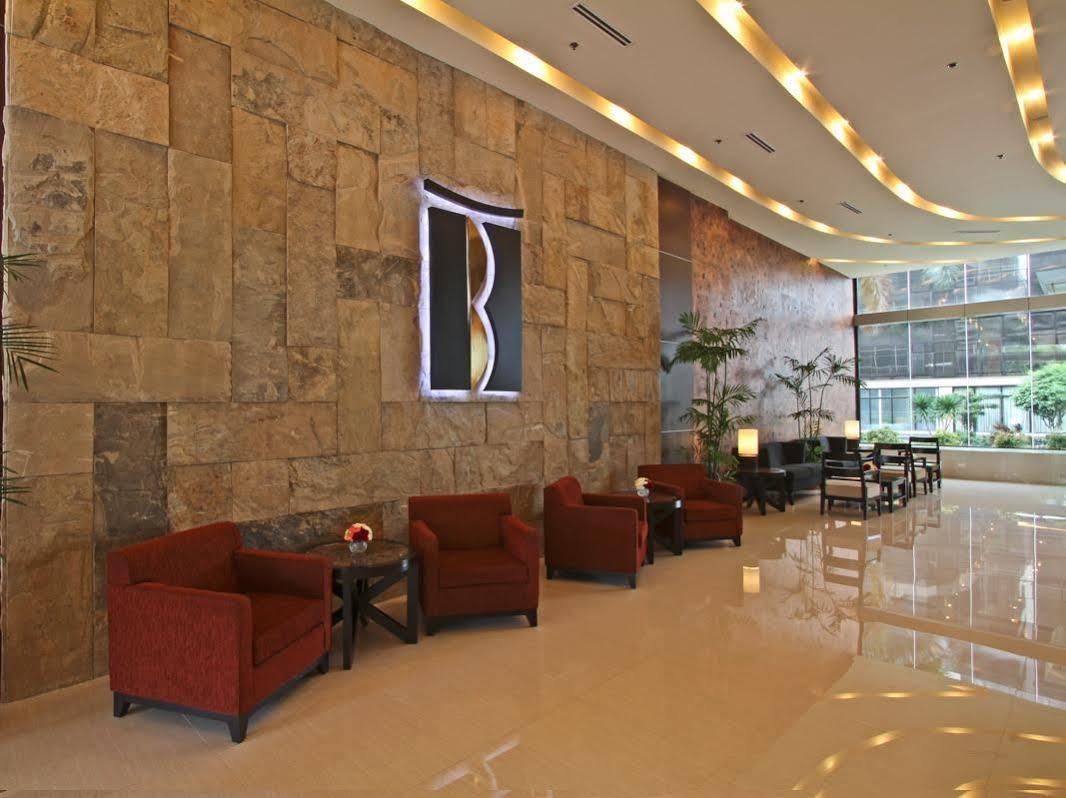 The B Hotel Alabang Muntinlupa City Εξωτερικό φωτογραφία