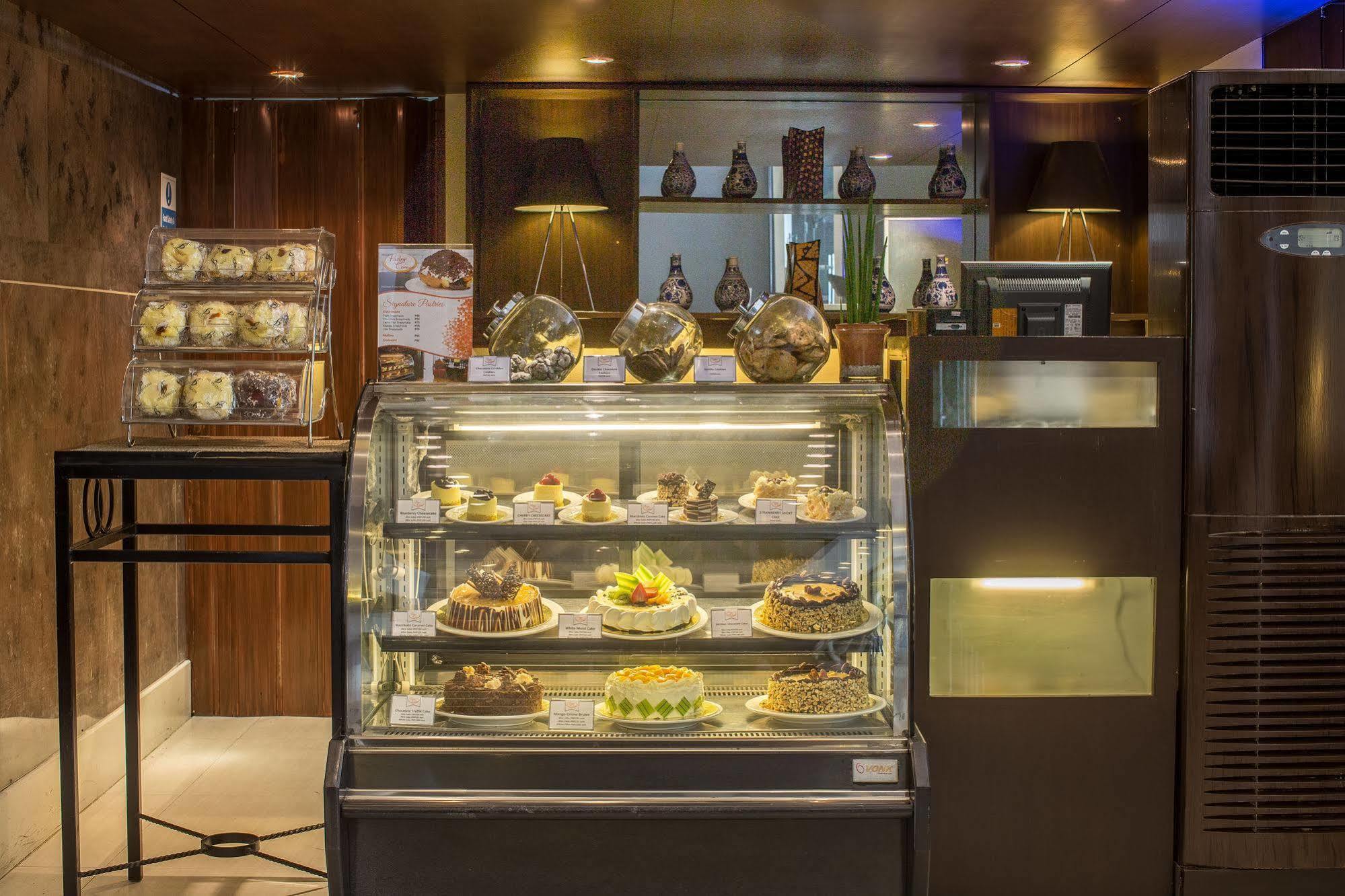 The B Hotel Alabang Muntinlupa City Εξωτερικό φωτογραφία