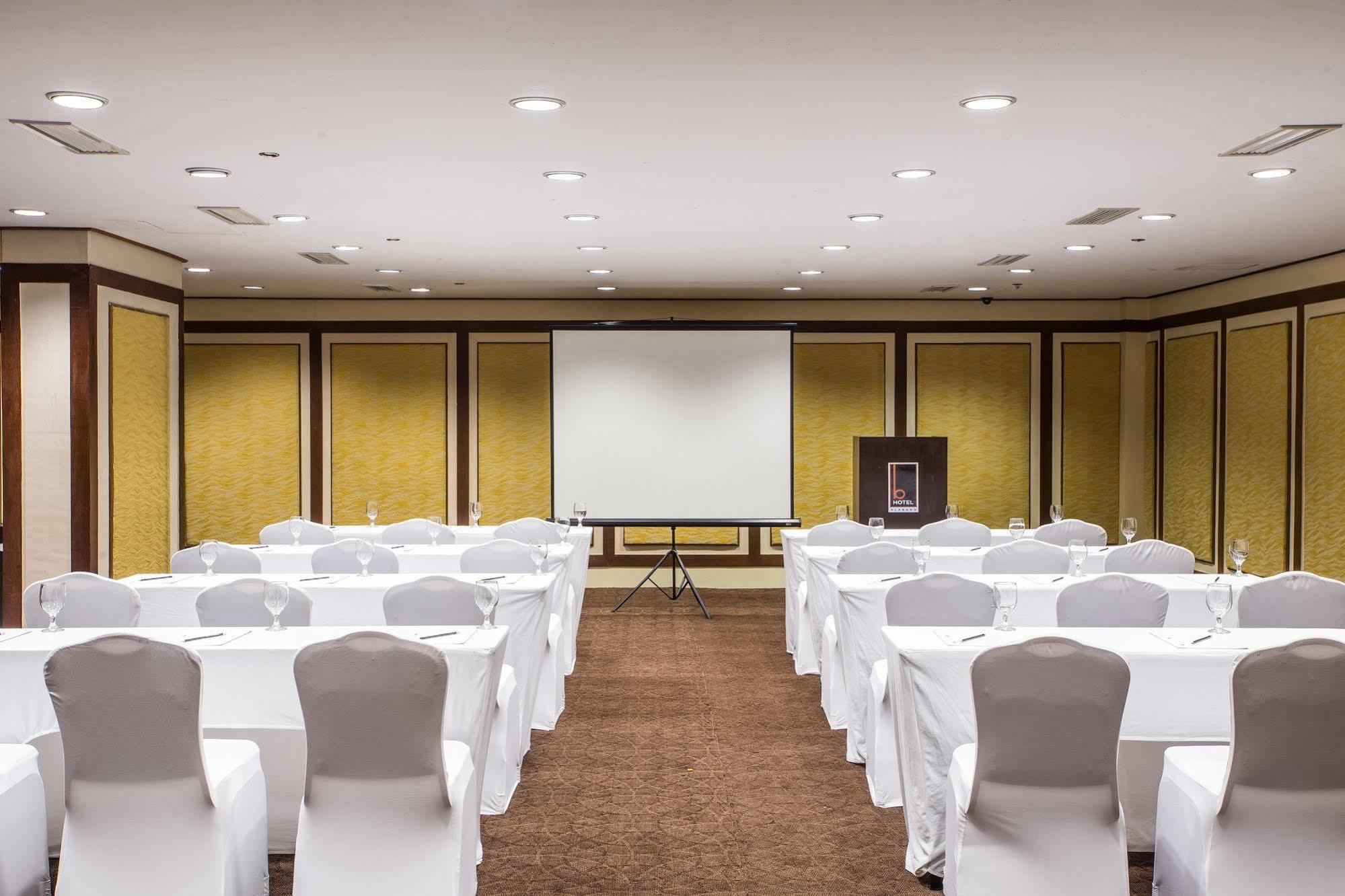The B Hotel Alabang Muntinlupa City Εξωτερικό φωτογραφία