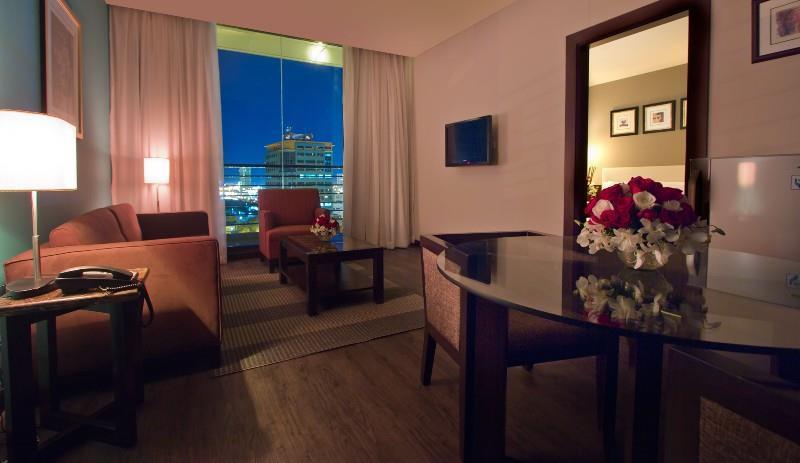 The B Hotel Alabang Muntinlupa City Εξωτερικό φωτογραφία
