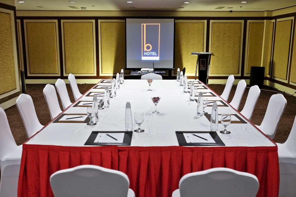 The B Hotel Alabang Muntinlupa City Ανέσεις φωτογραφία