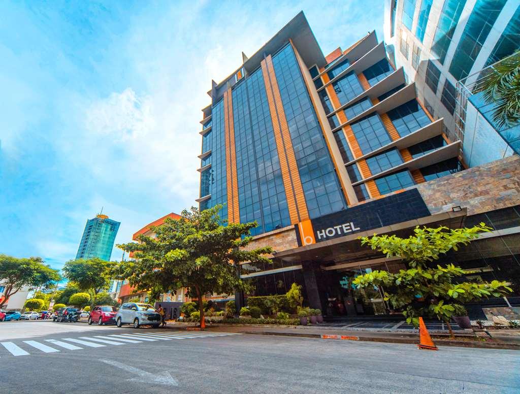 The B Hotel Alabang Muntinlupa City Εξωτερικό φωτογραφία