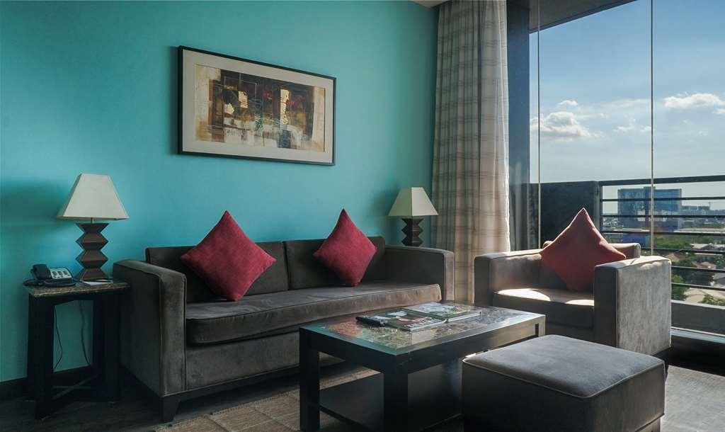 The B Hotel Alabang Muntinlupa City Δωμάτιο φωτογραφία